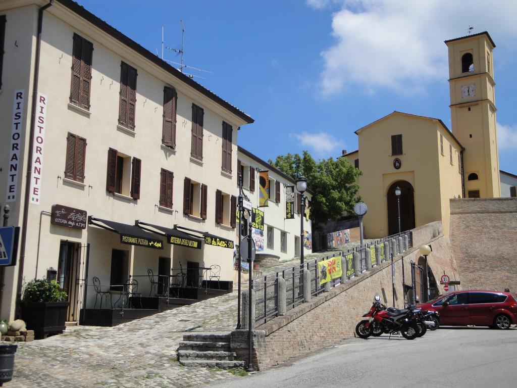 Al Castello Hotel Tavullia Exterior photo